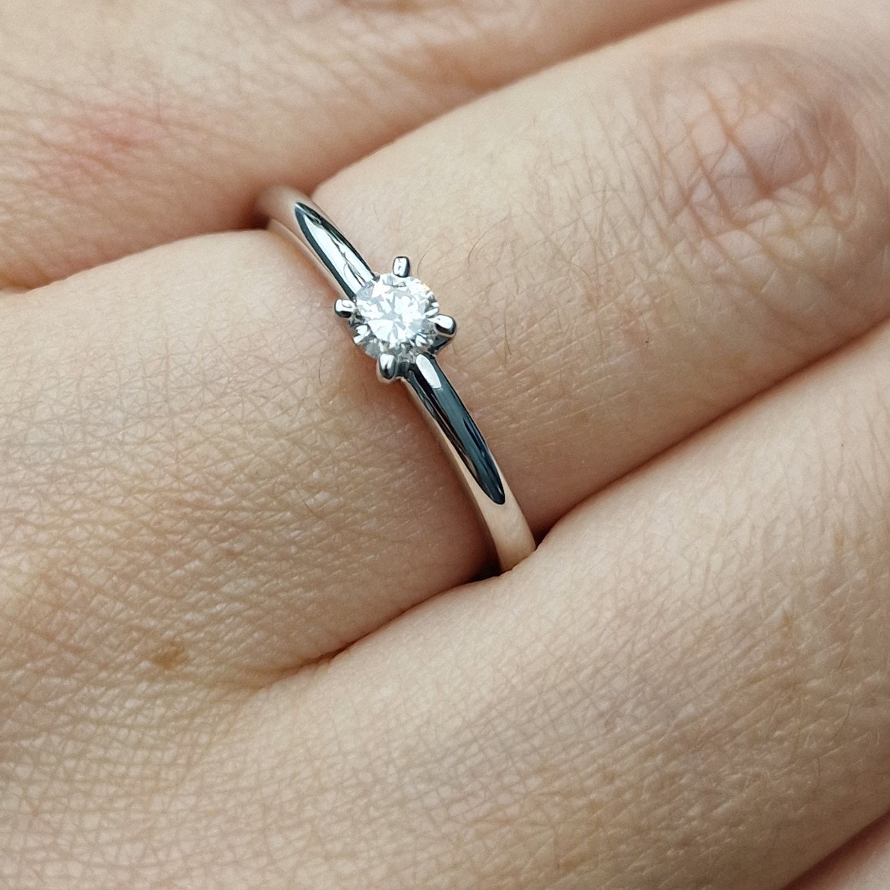 Кольцо Deimantas 102074563 17,5р 2,25гр 0,18ct. купить,NaN