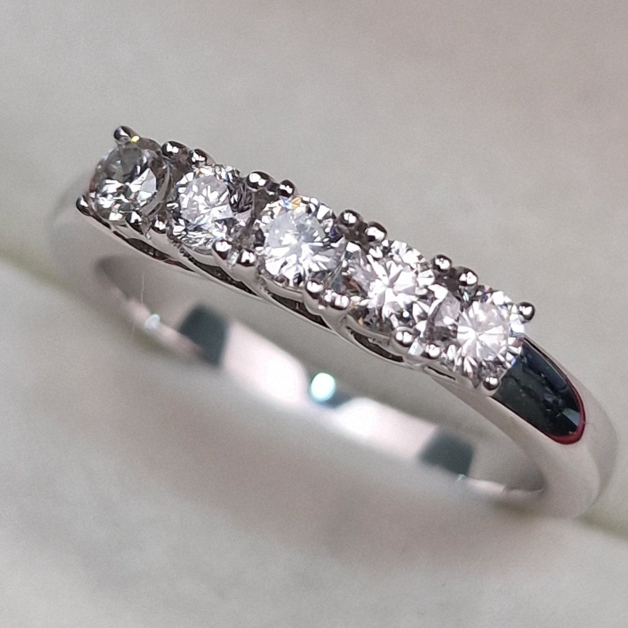 Кольцо Deimantas 102074582 17р 3,59гр 0,465ct. купить,NaN