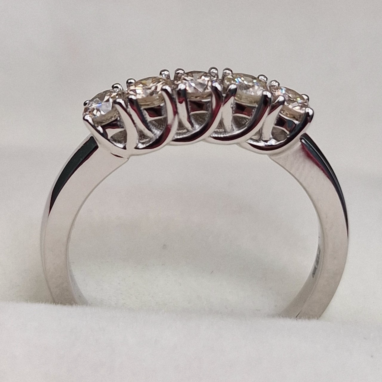Кольцо Deimantas 102074593 17р 3,58гр 0,465ct. купить,NaN