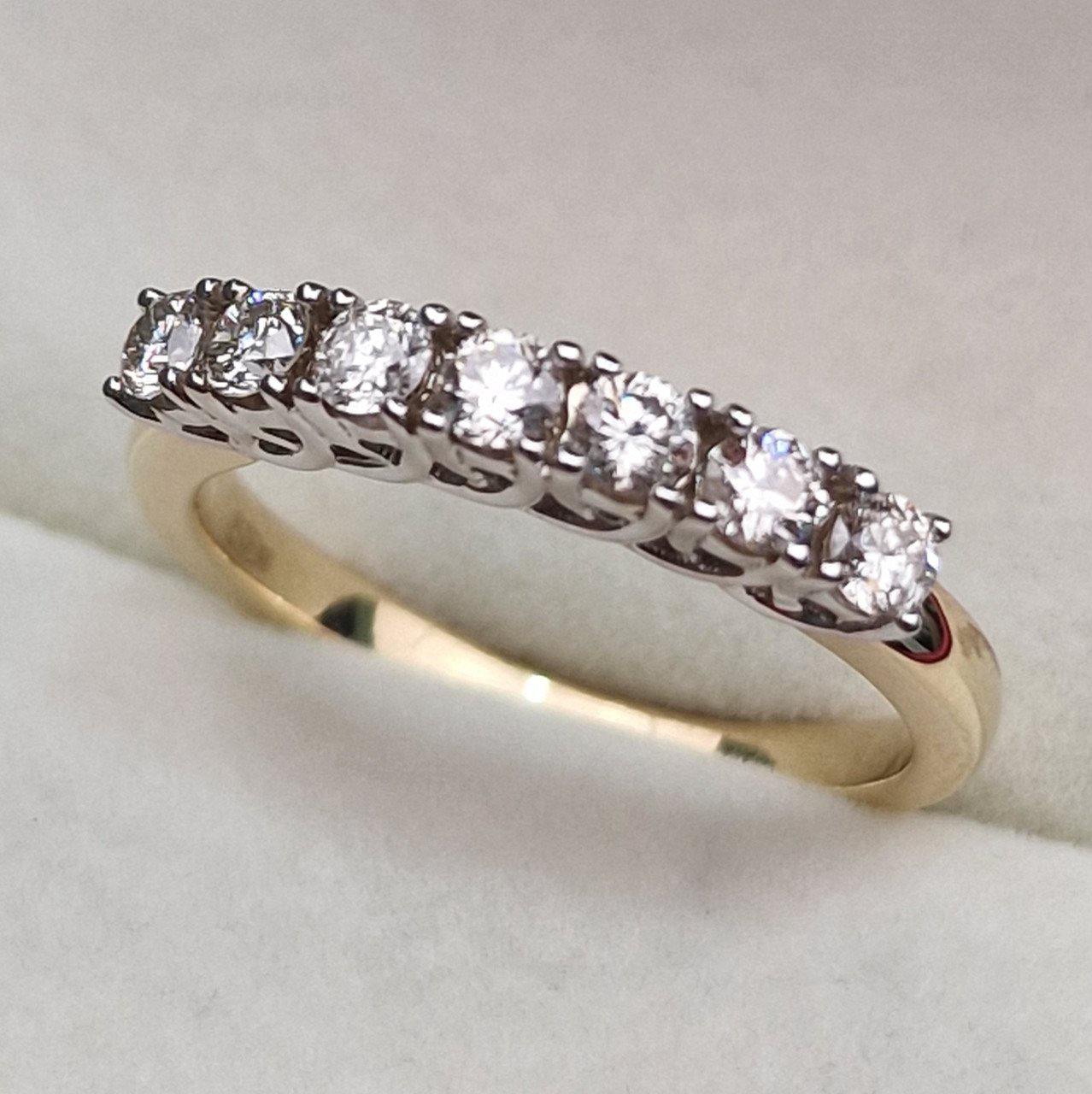 Кольцо Deimantas 102074597 18,5р 3,51гр 0,642ct. купить,NaN