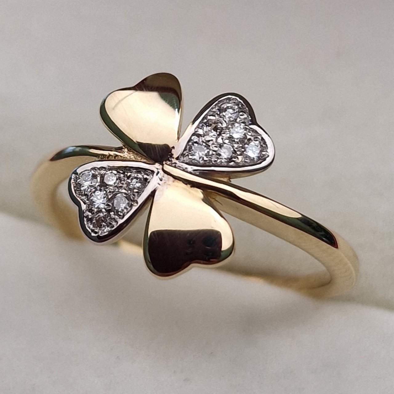 Кольцо Deimantas 102187814 15,5р 1,79гр 0,066ct. купить,NaN