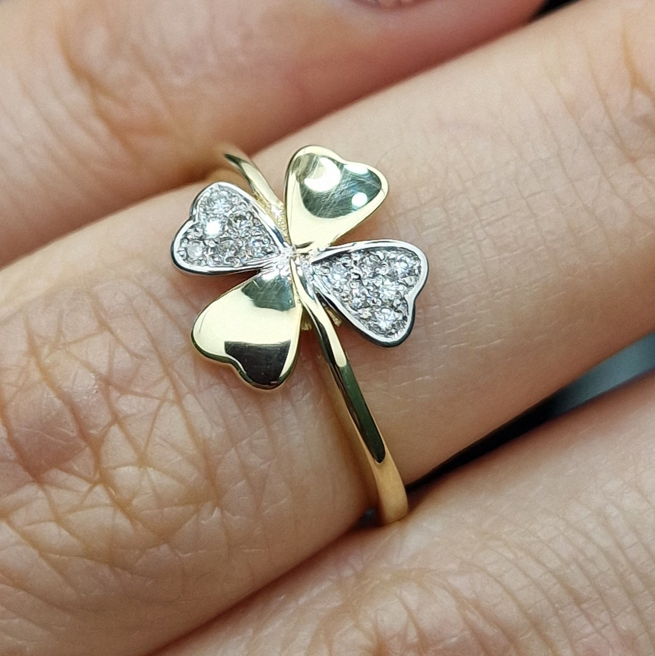 Кольцо Deimantas 102187814 15,5р 1,79гр 0,066ct. купить,NaN