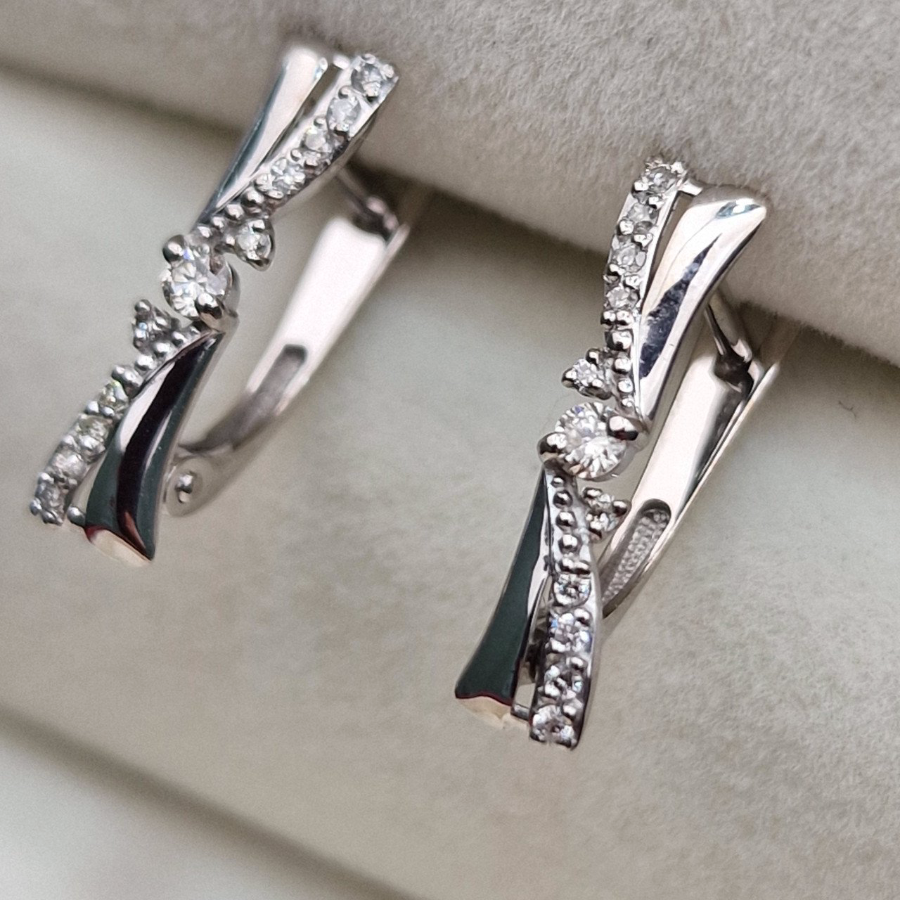 Серьги Deimantas 102190178 1,39гр 0,16ct. купить,NaN