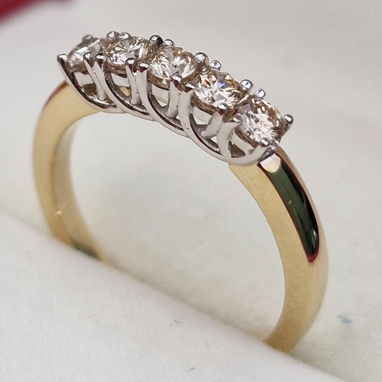 Кольцо Deimantas 102190174 17,5р 3,57гр 0,465ct. купить,NaN