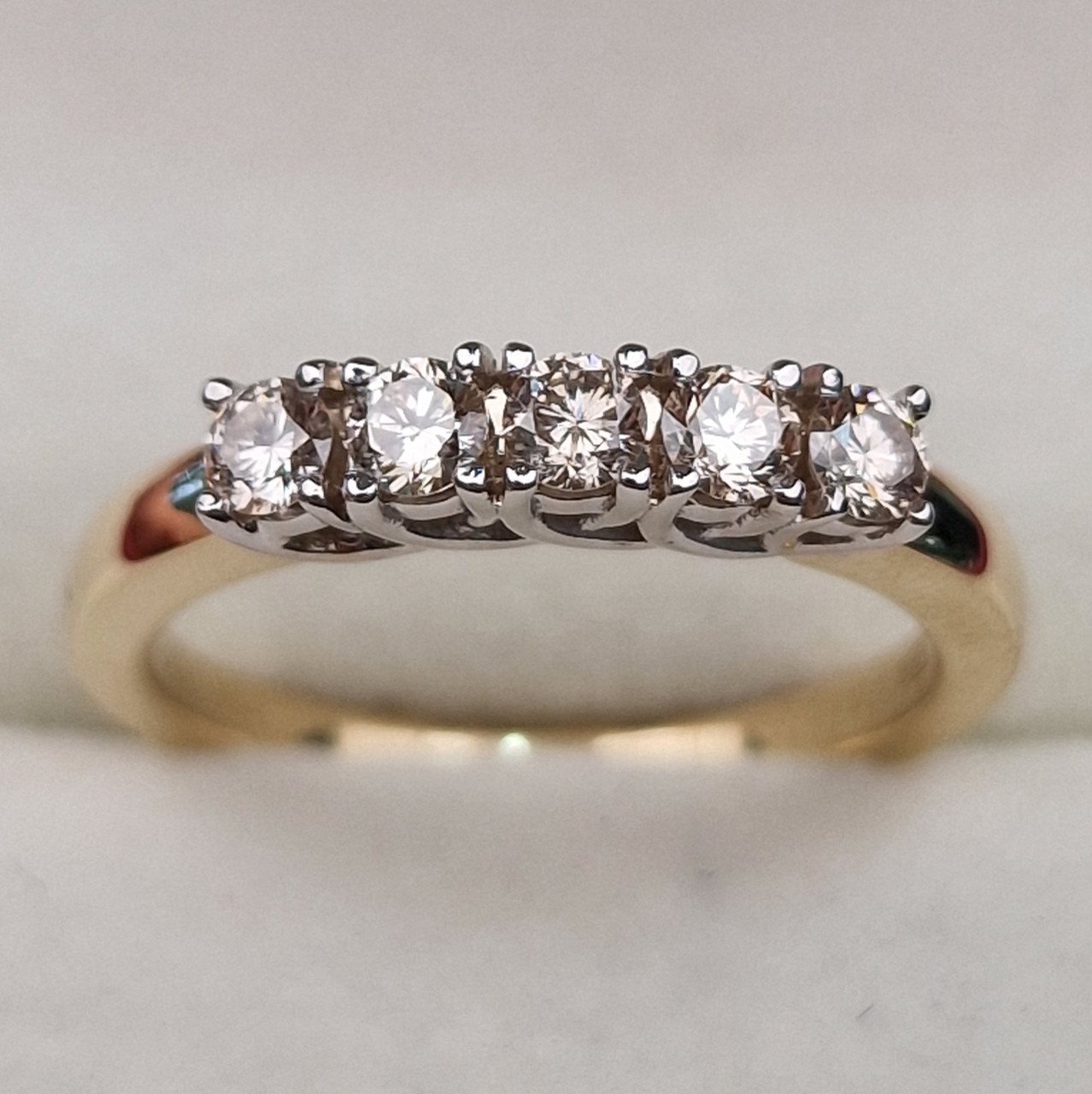 Кольцо Deimantas 102190174 17,5р 3,57гр 0,465ct. купить,NaN