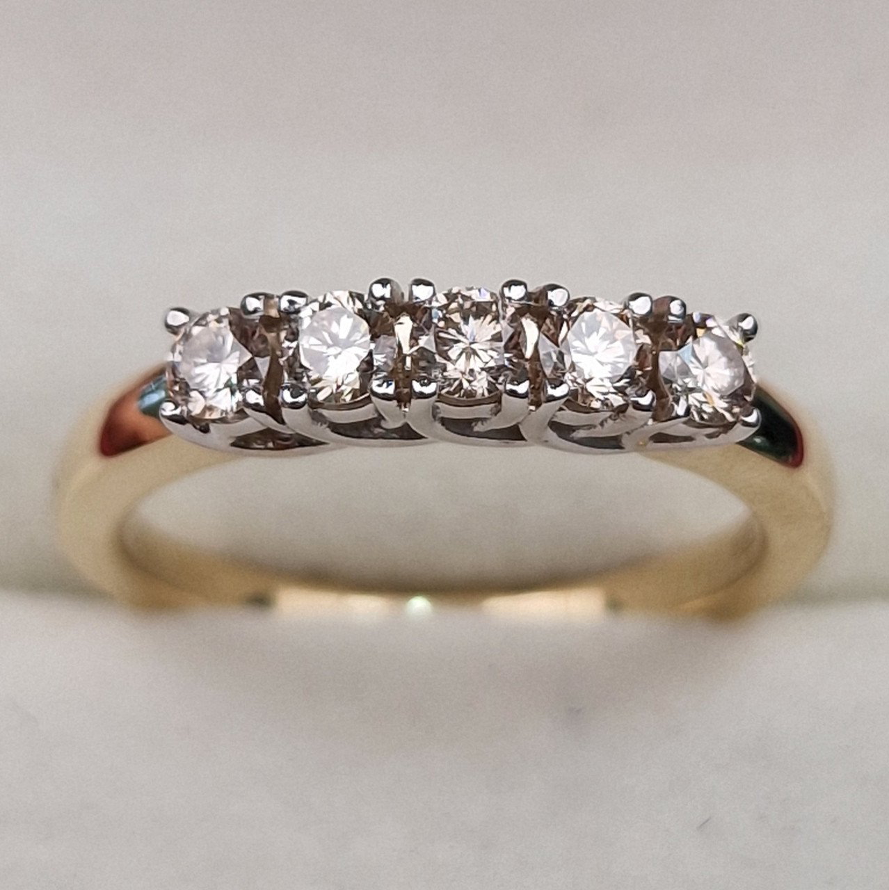 Кольцо Deimantas 102190174 17,5р 3,57гр 0,465ct. купить,NaN