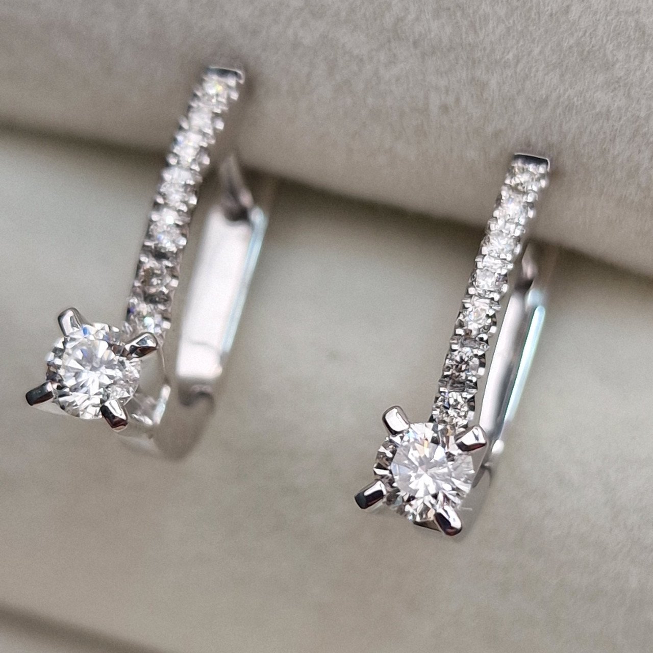 Серьги Deimantas 102190209 3,04гр 0,46ct. купить,NaN