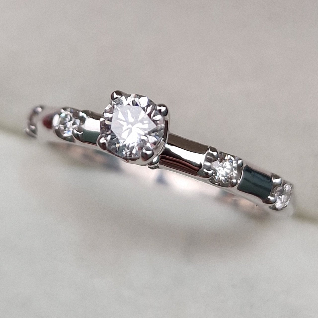 Кольцо Deimantas 102190716 16,5р 3,45гр 0,46ct. купить,NaN