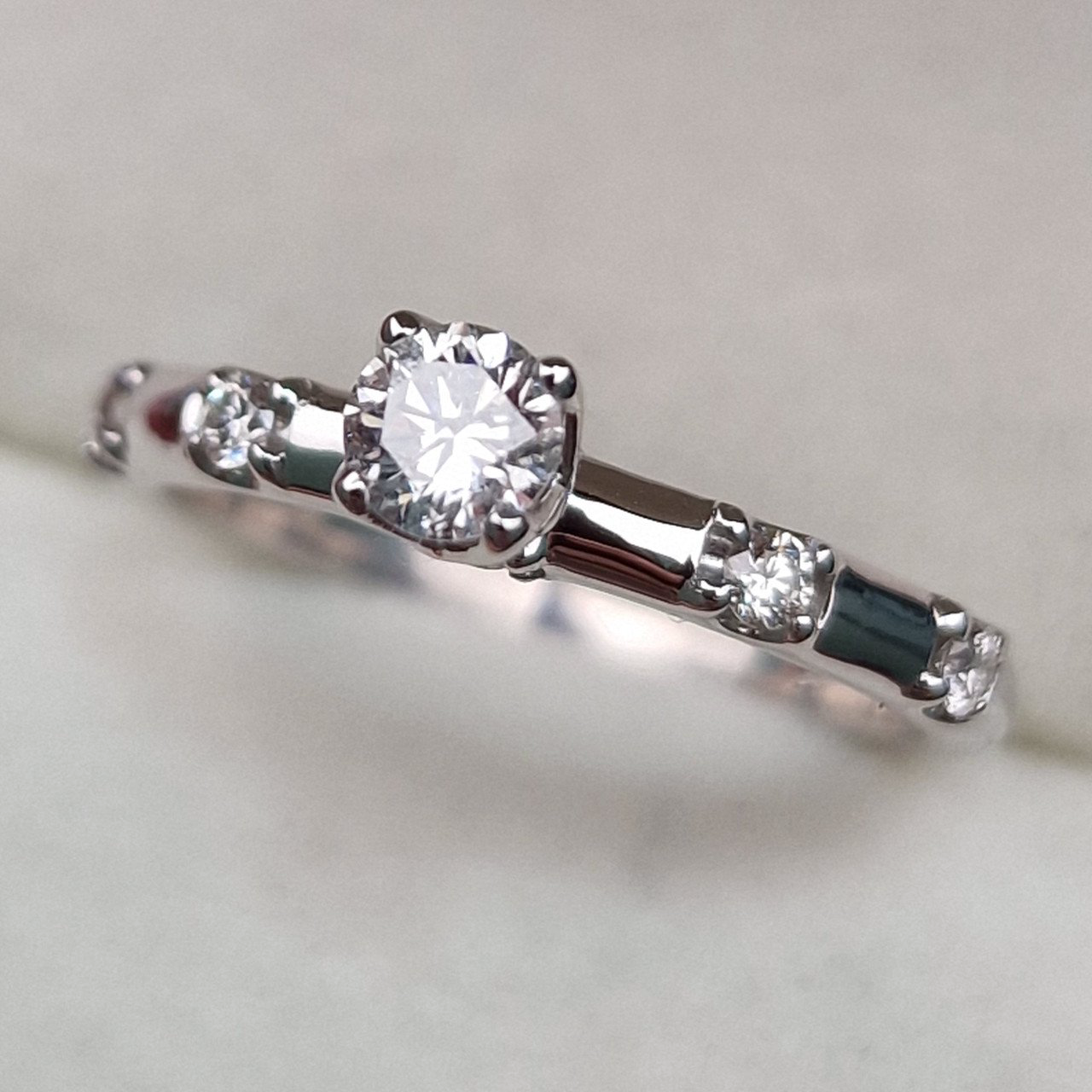 Кольцо Deimantas 102190716 16,5р 3,45гр 0,46ct. купить,NaN