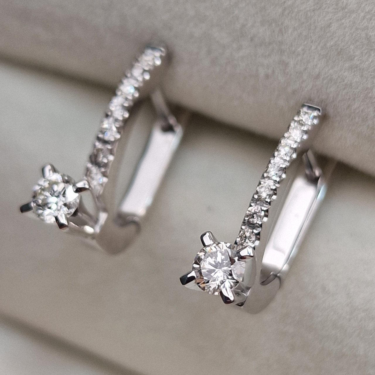 Серьги Deimantas 102190209 3,04гр 0,46ct. купить,NaN