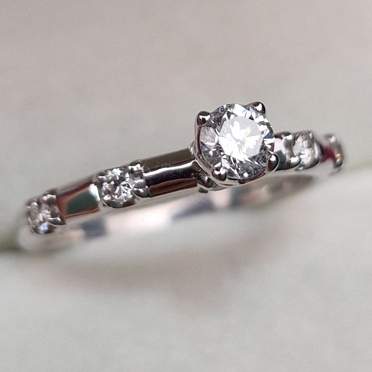 Кольцо Deimantas 102190716 16,5р 3,45гр 0,46ct. купить,NaN