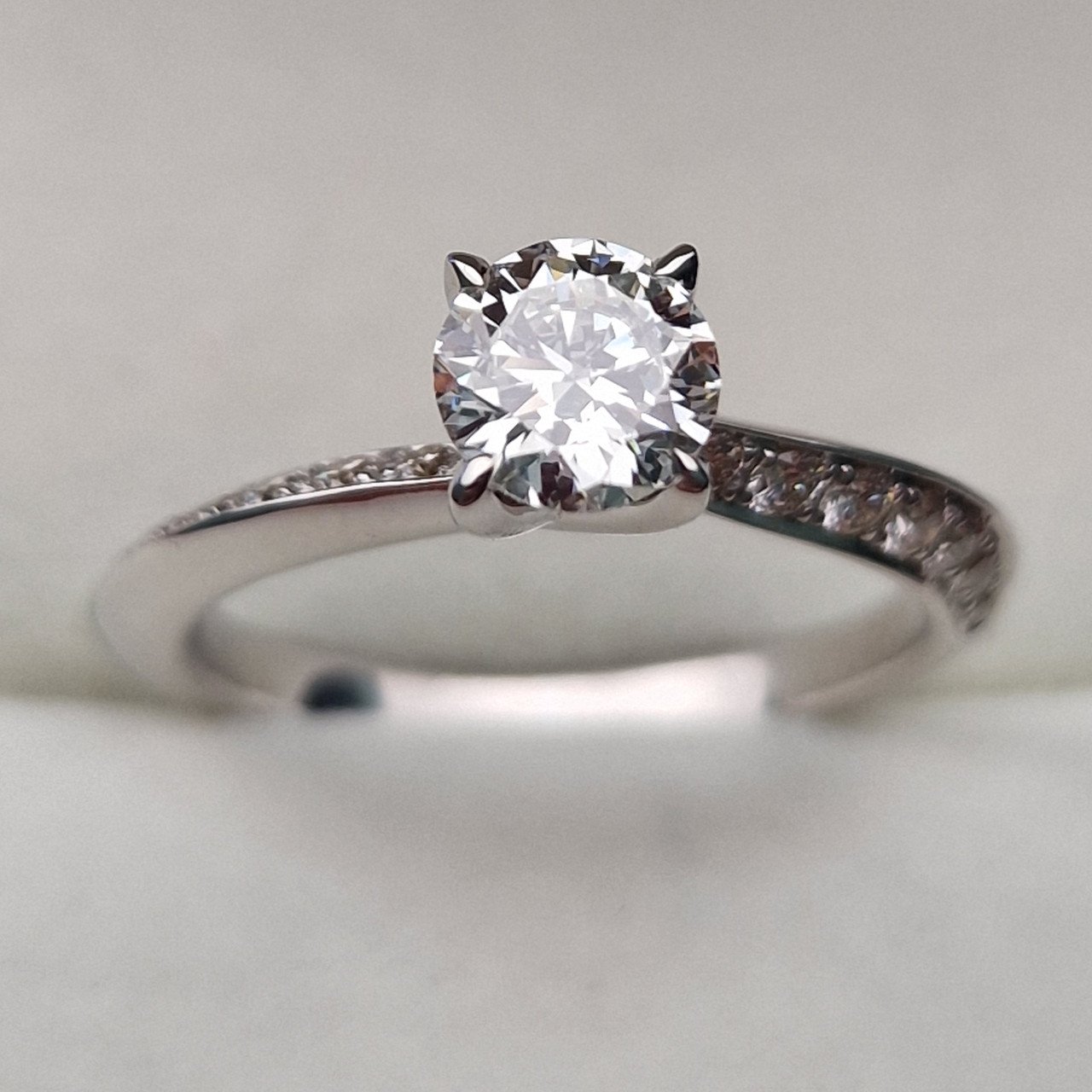 Кольцо Deimantas 102190764 17р 3,68гр 1,00ct. купить,NaN
