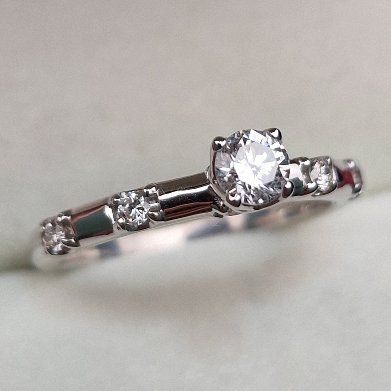 Кольцо Deimantas 102190716 16,5р 3,45гр 0,46ct. купить,NaN