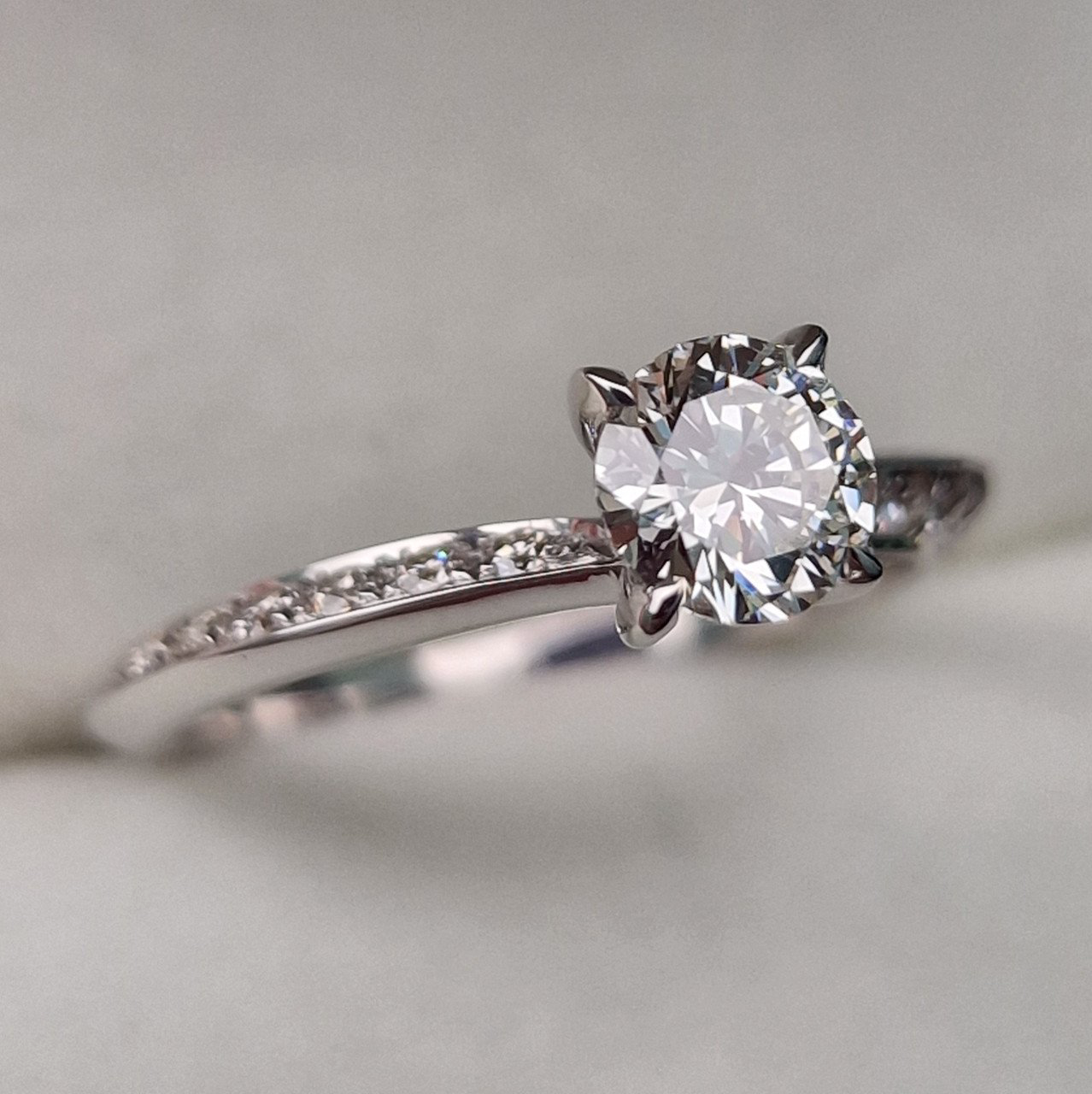 Кольцо Deimantas 102190764 17р 3,68гр 1,00ct. купить,NaN