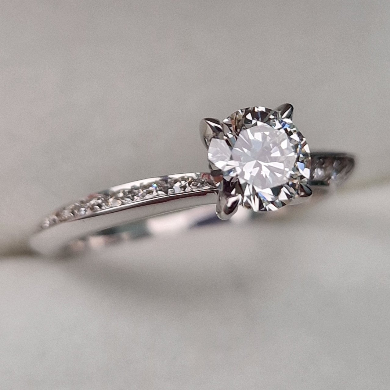 Кольцо Deimantas 102190764 17р 3,68гр 1,00ct. купить,NaN