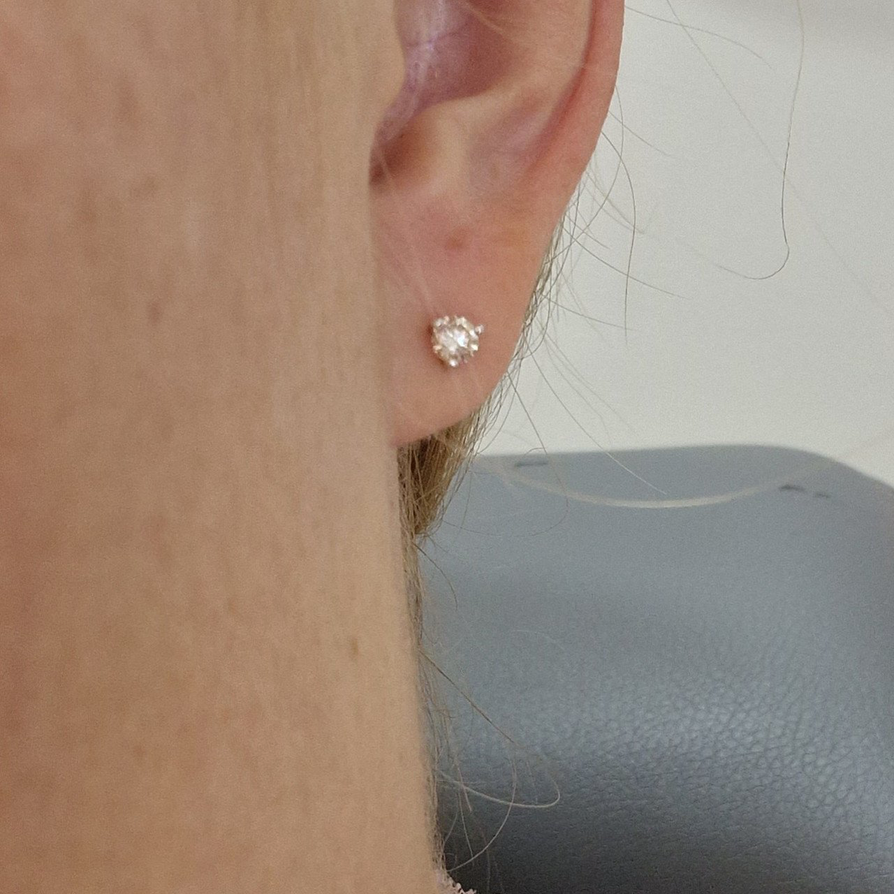 Серьги Deimantas 102191940 1,14гр 0,46ct. купить,NaN
