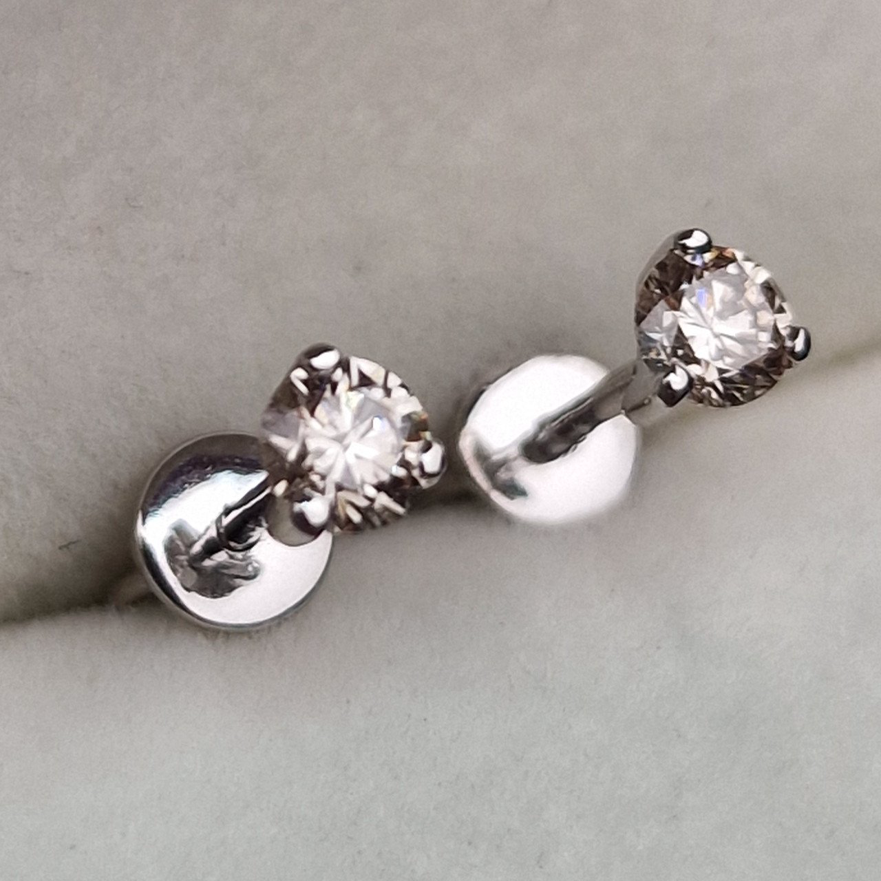 Серьги Deimantas 102191940 1,14гр 0,46ct. купить,NaN