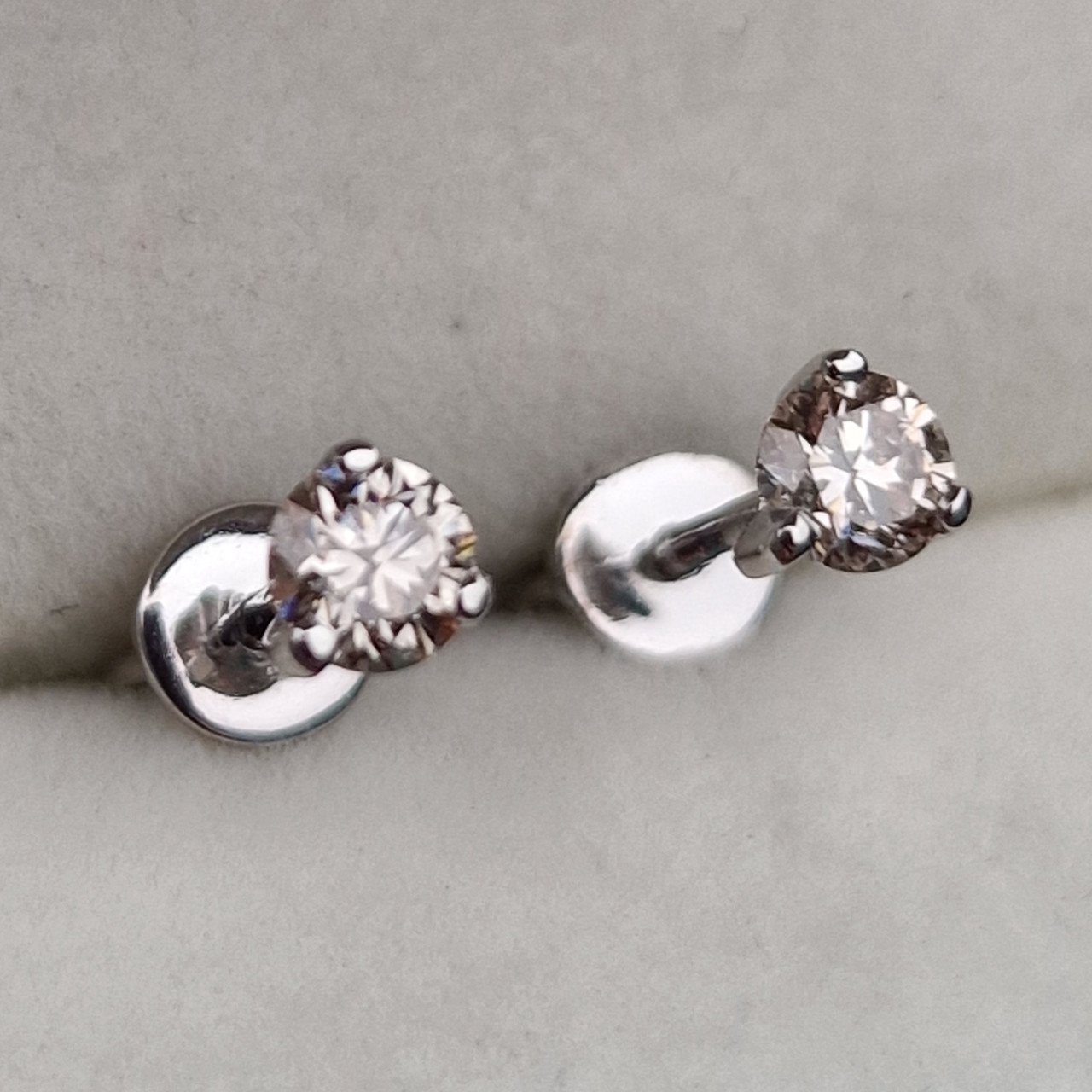 Серьги Deimantas 102191940 1,14гр 0,46ct. купить,NaN