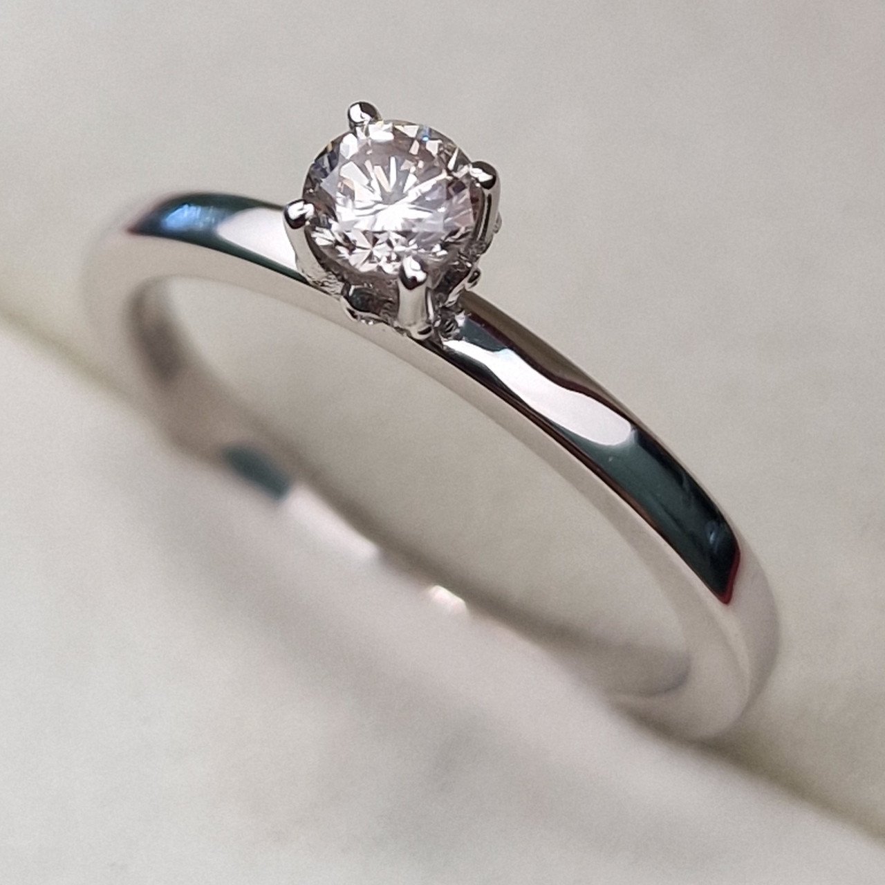 Кольцо Deimantas 102207739 16,5р 2,97гр 0,30ct. купить,NaN