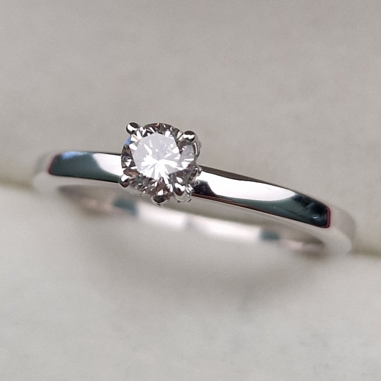 Кольцо Deimantas 102207739 16,5р 2,97гр 0,30ct. купить,NaN