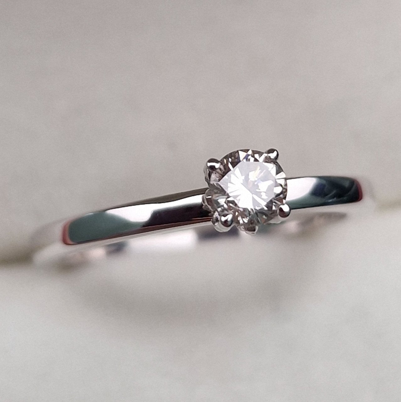 Кольцо Deimantas 102207739 16,5р 2,97гр 0,30ct. купить,NaN