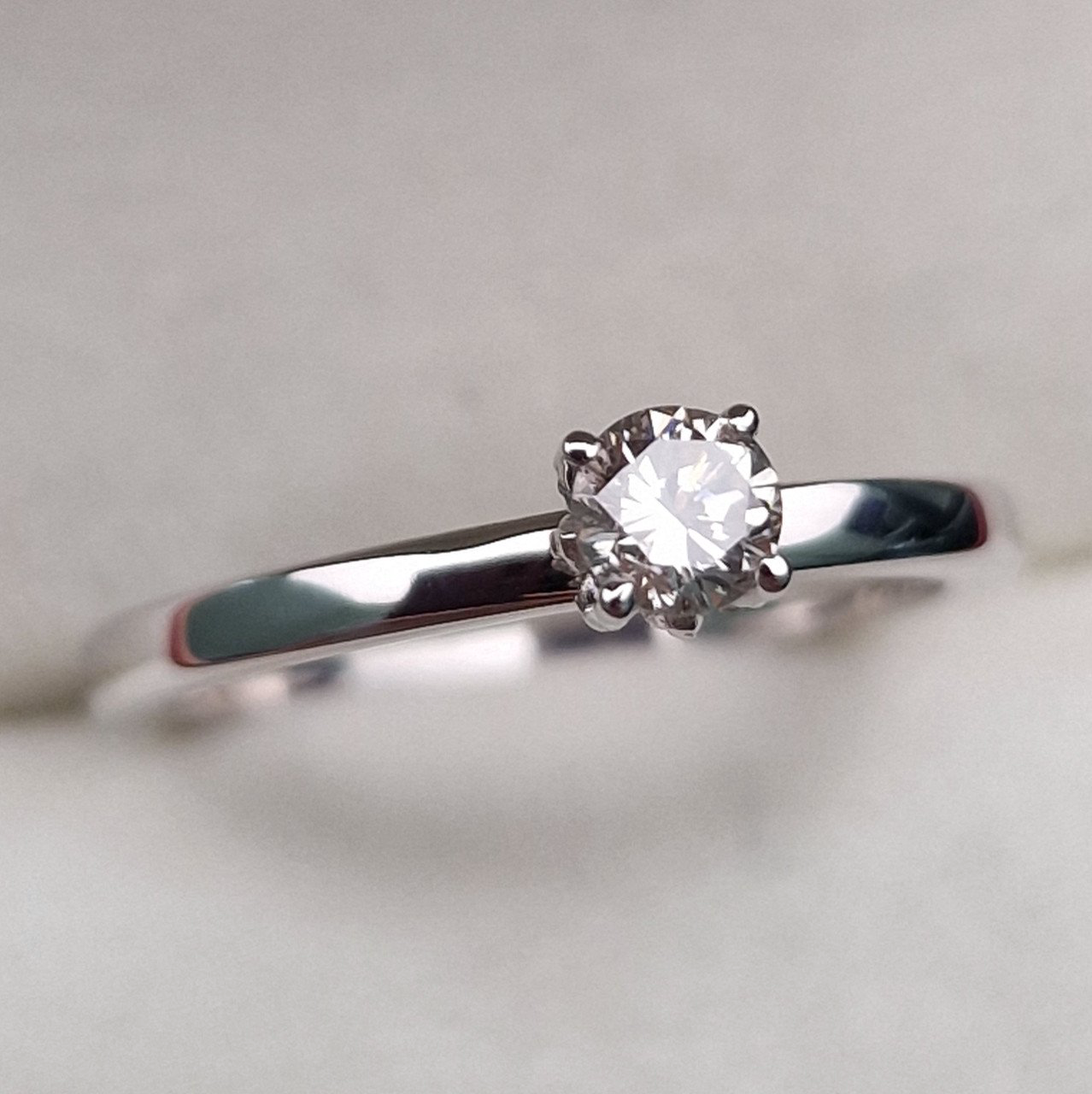 Кольцо Deimantas 102207739 16,5р 2,97гр 0,30ct. купить,NaN