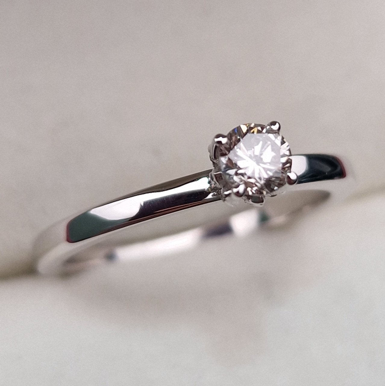 Кольцо Deimantas 102207739 16,5р 2,97гр 0,30ct. купить,NaN