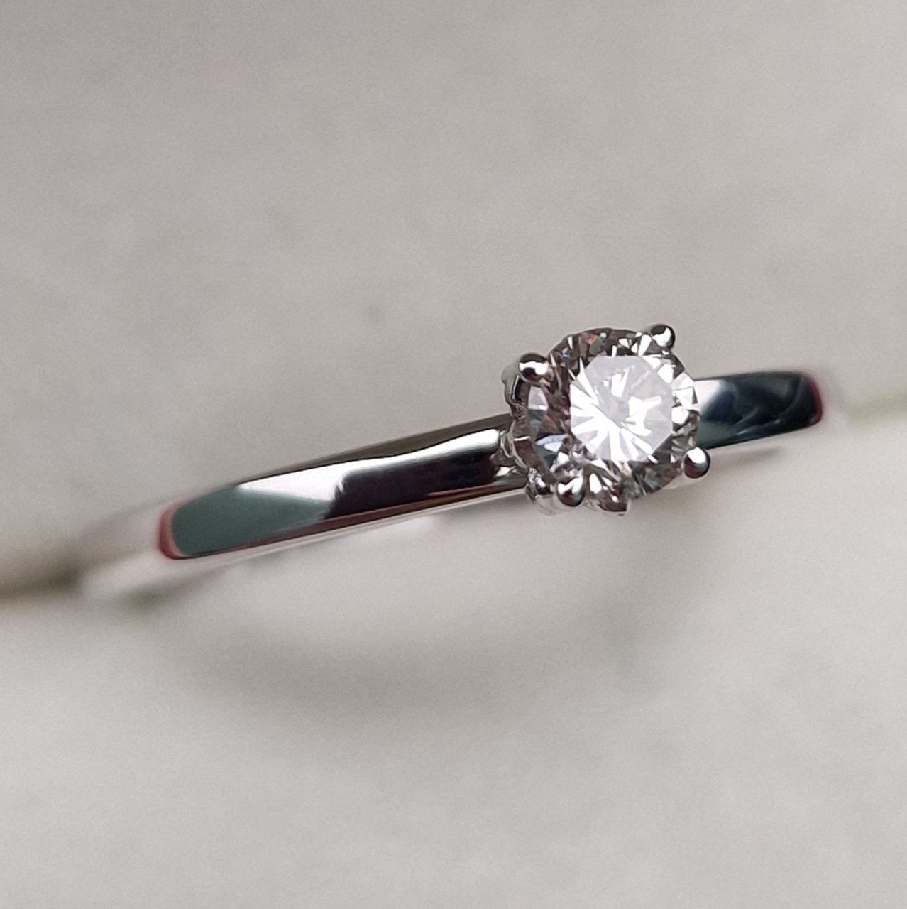 Кольцо Deimantas 102207739 16,5р 2,97гр 0,30ct. купить,NaN