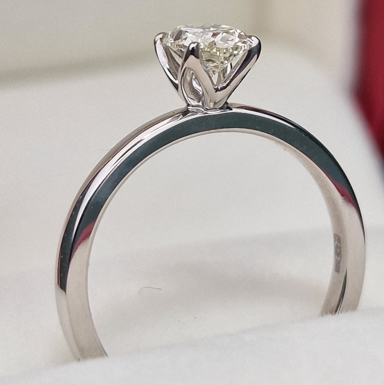 Кольцо Deimantas 102207786 16,5р 2,72гр 0,63ct. купить,NaN