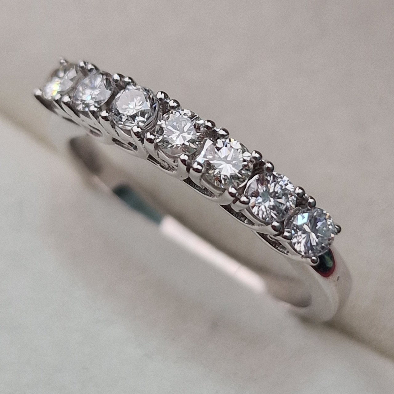 Кольцо Deimantas 102207791 18р 3,48гр 0,645ct. купить,NaN