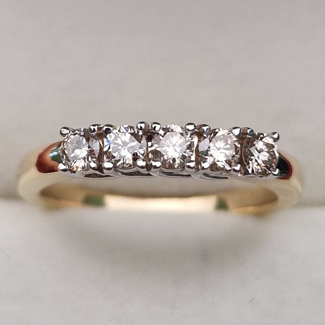 Кольцо Deimantas 102207818 17,5р 3,47гр 0,465ct. купить,NaN