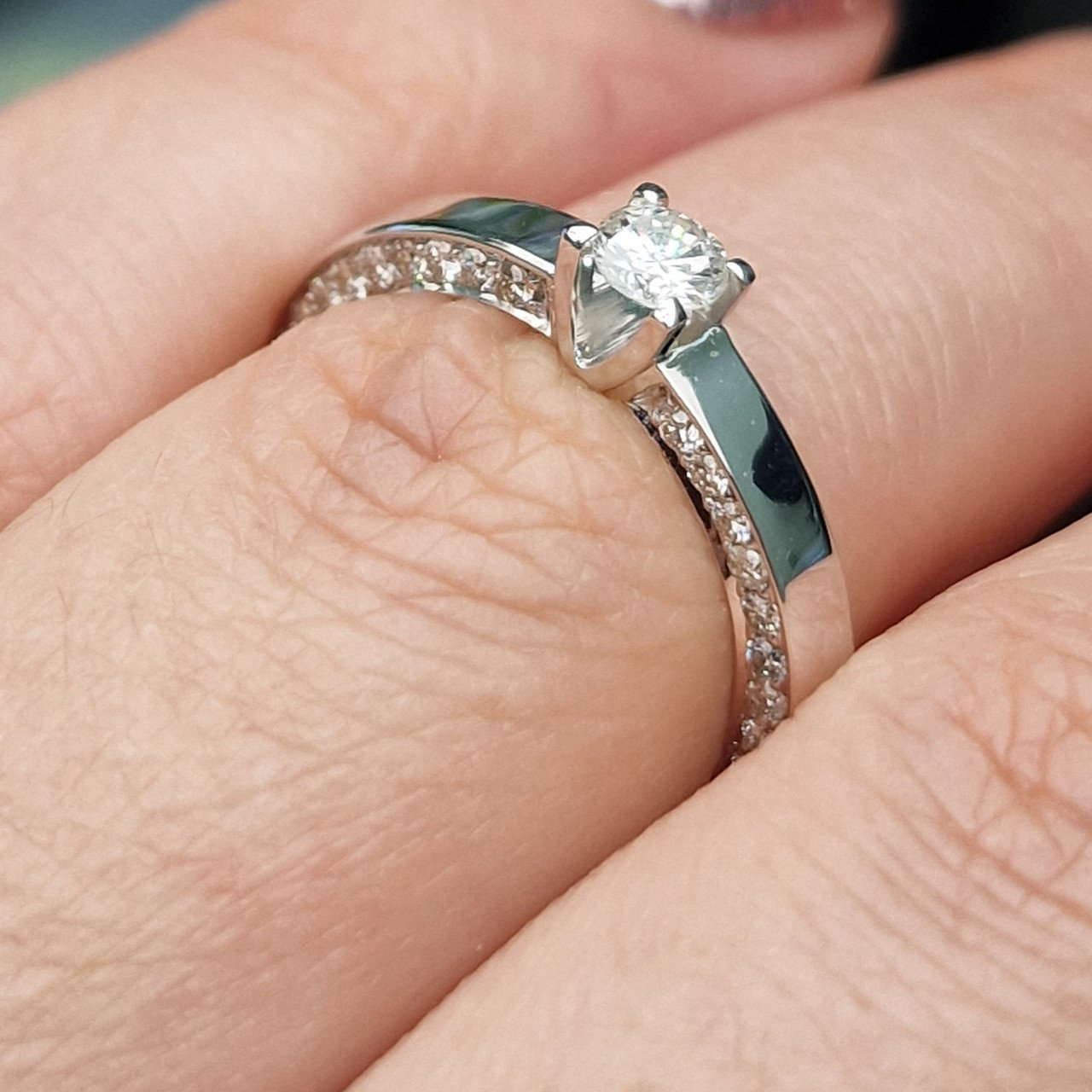 Кольцо Deimantas 102207824 16,5р 4,78гр 0,54ct. купить,NaN