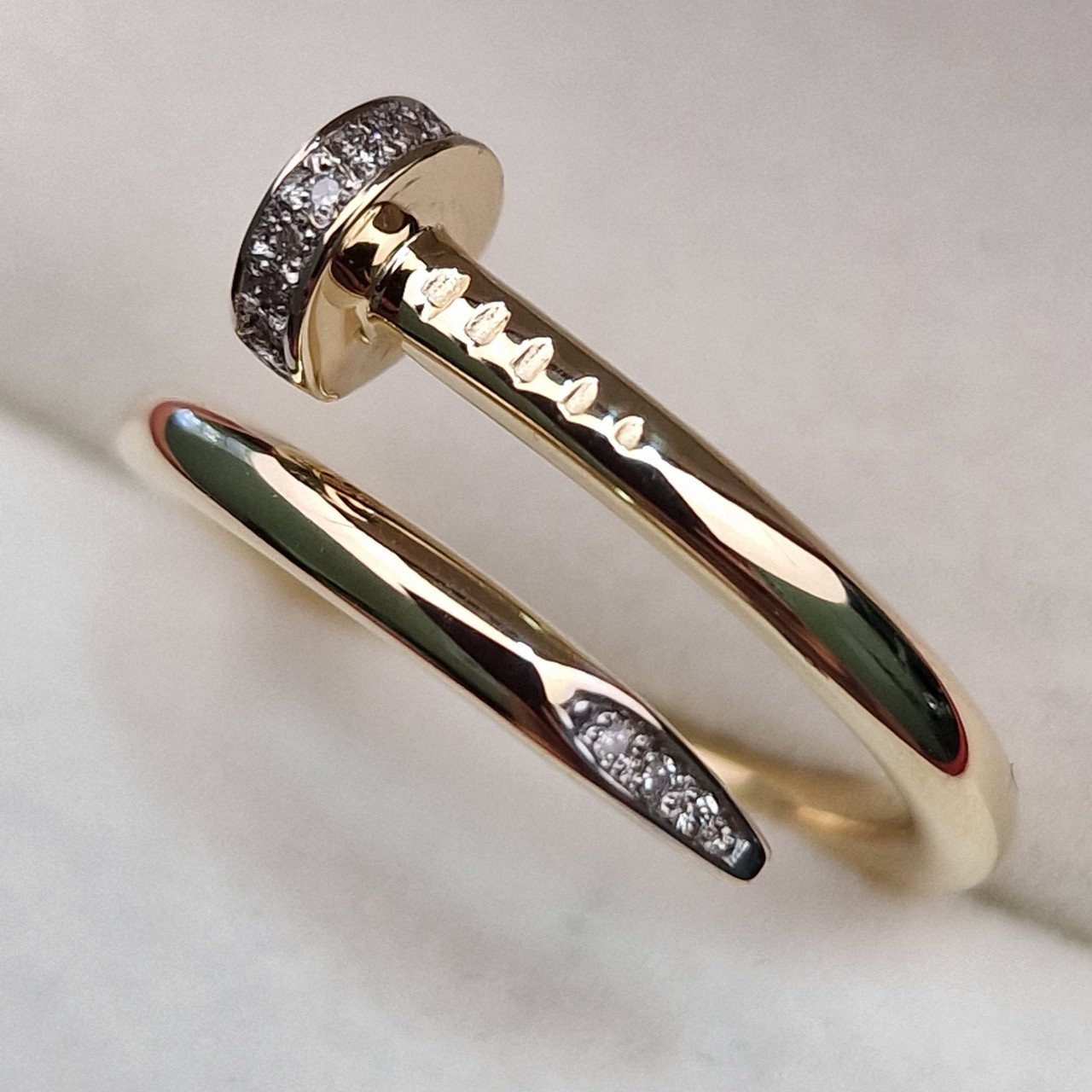 Кольцо Deimantas 102207863 17,5р 4,95гр 0,053ct. купить,NaN