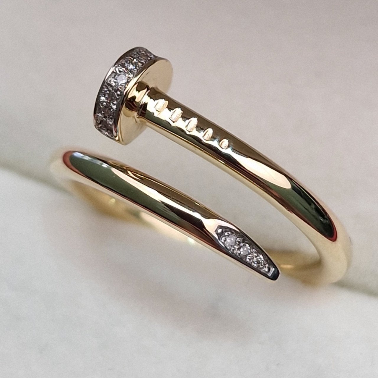 Кольцо Deimantas 102207863 17,5р 4,95гр 0,053ct. купить,NaN