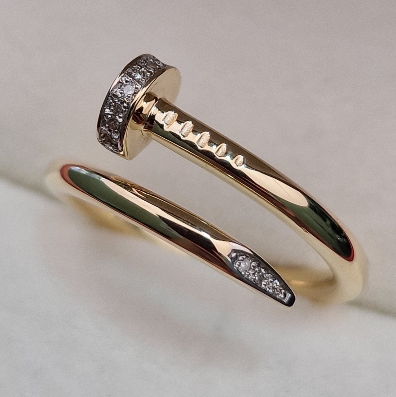 Кольцо Deimantas 102207863 17,5р 4,95гр 0,053ct. купить,NaN