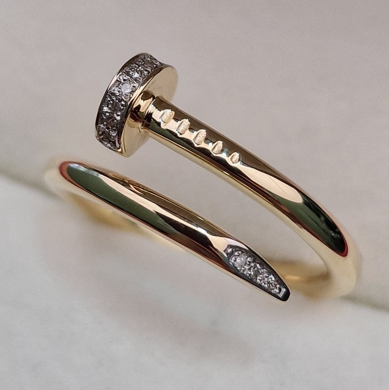 Кольцо Deimantas 102207863 17,5р 4,95гр 0,053ct. купить,NaN