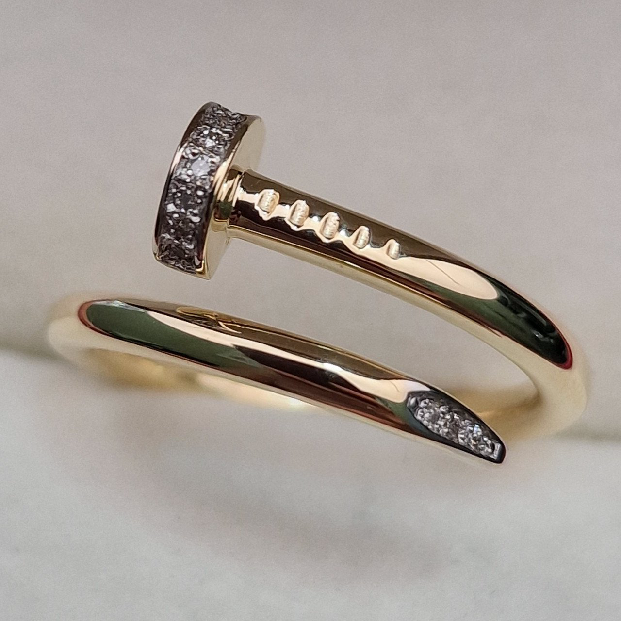 Кольцо Deimantas 102207863 17,5р 4,95гр 0,053ct. купить,NaN