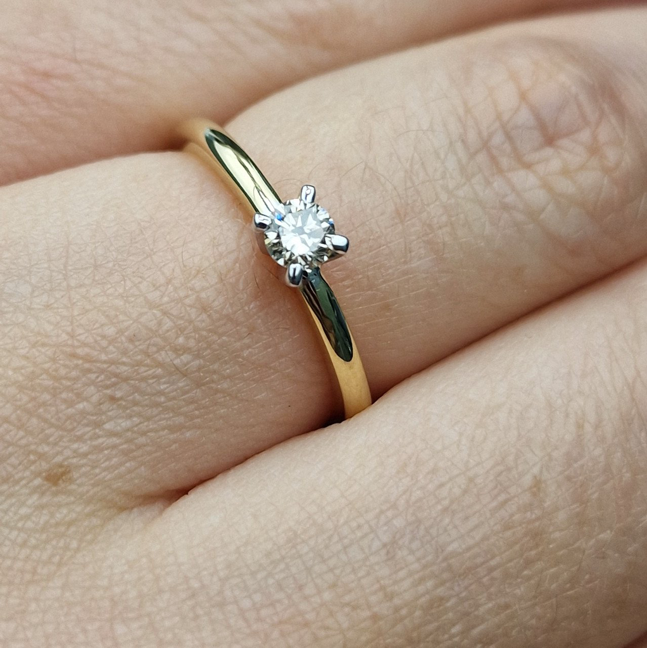 Кольцо Deimantas 102207888 15,5р 2,15гр 0,23ct. купить,NaN