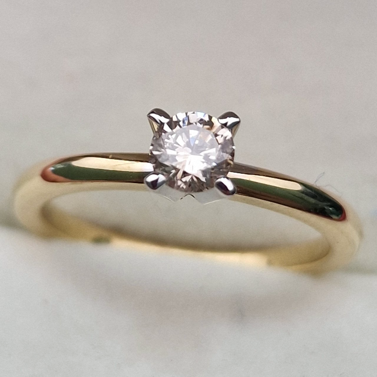 Кольцо Deimantas 102207888 15,5р 2,15гр 0,23ct. купить,NaN