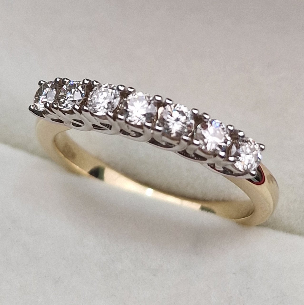 Кольцо Deimantas 102207899 18,5р 3,32гр 0,645ct. купить,NaN