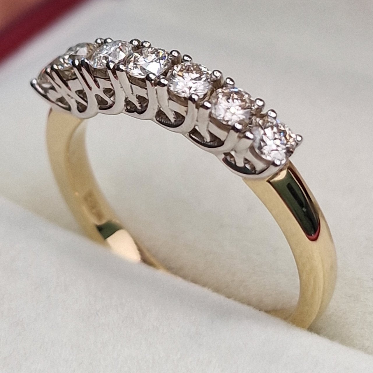 Кольцо Deimantas 102207899 18,5р 3,32гр 0,645ct. купить,NaN
