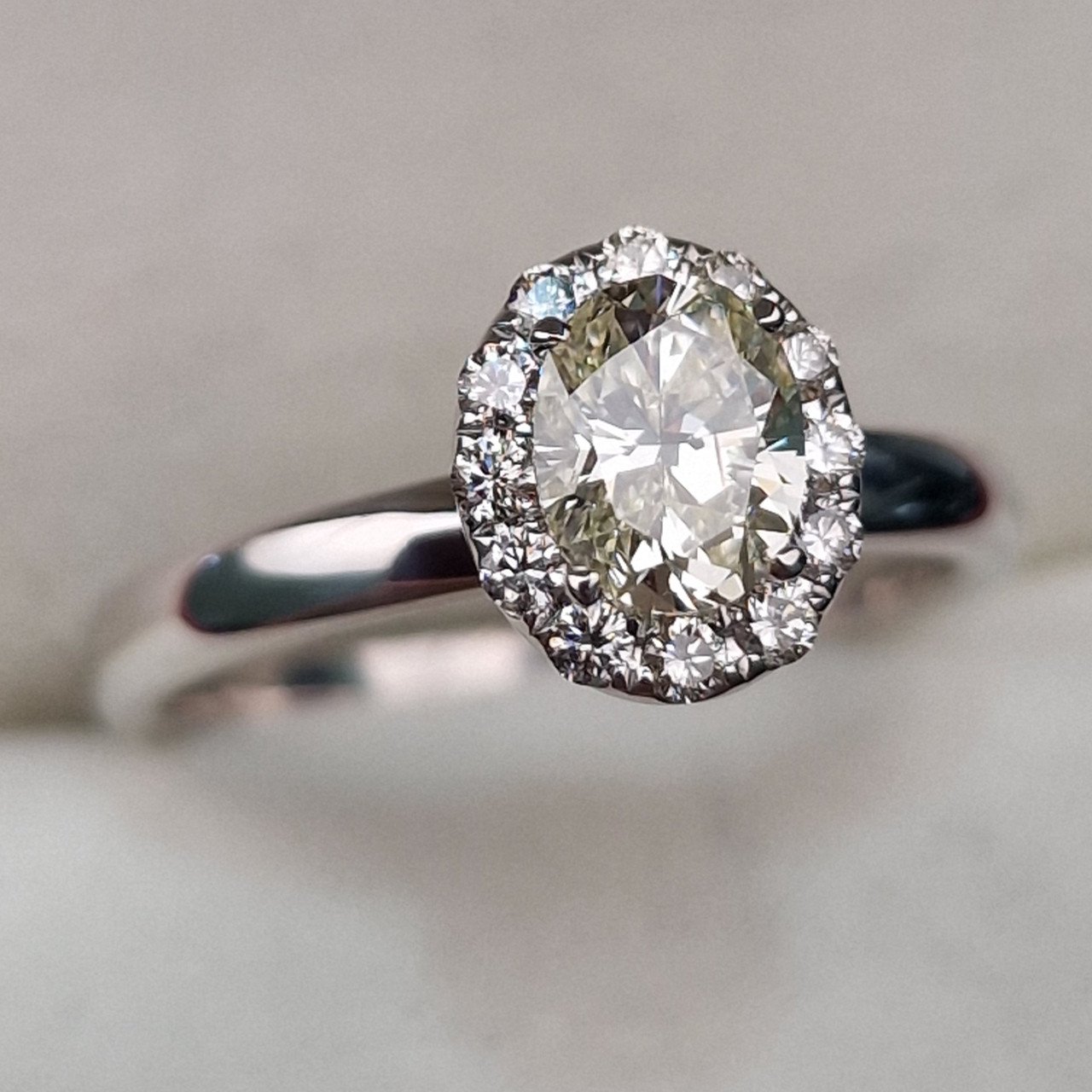 Кольцо Deimantas 102208319 16,5р 3,24гр 0,79ct. купить,NaN
