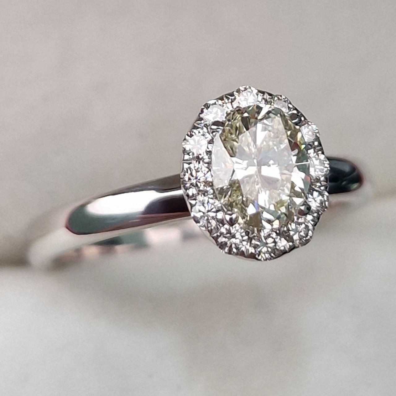 Кольцо Deimantas 102208319 16,5р 3,24гр 0,79ct. купить,NaN