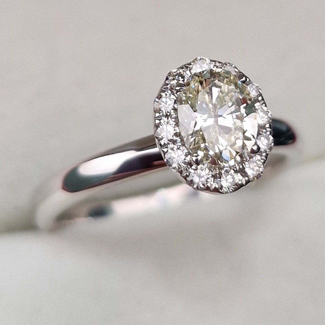 Кольцо Deimantas 102208319 16,5р 3,24гр 0,79ct. купить,NaN
