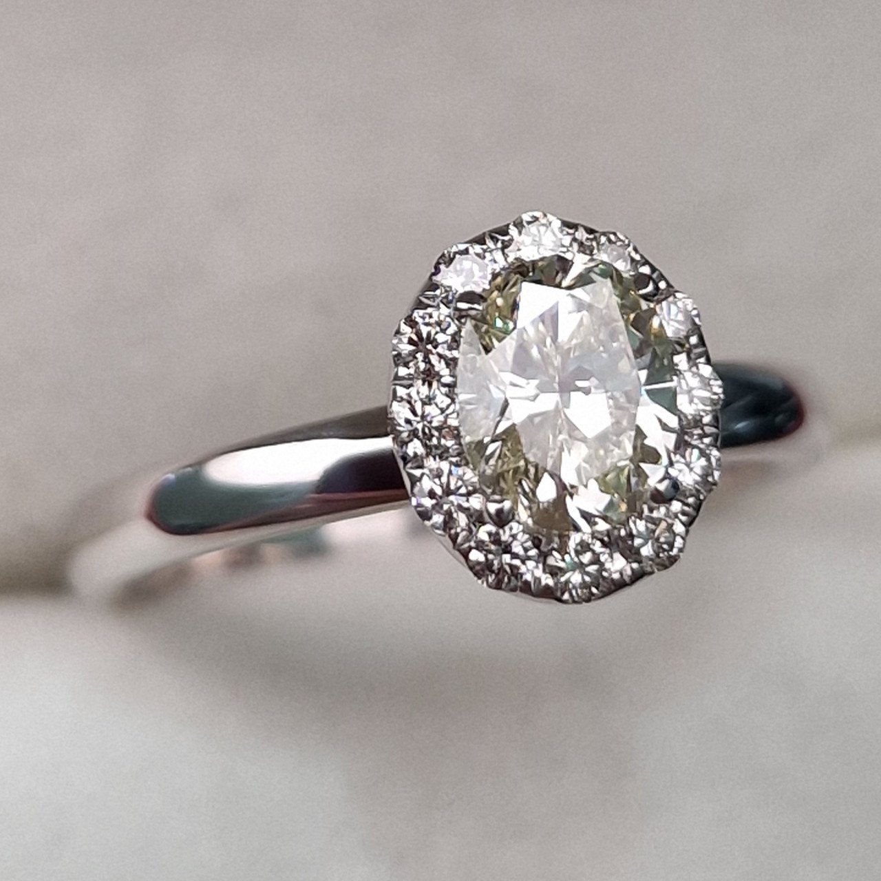 Кольцо Deimantas 102208319 16,5р 3,24гр 0,79ct. купить,NaN