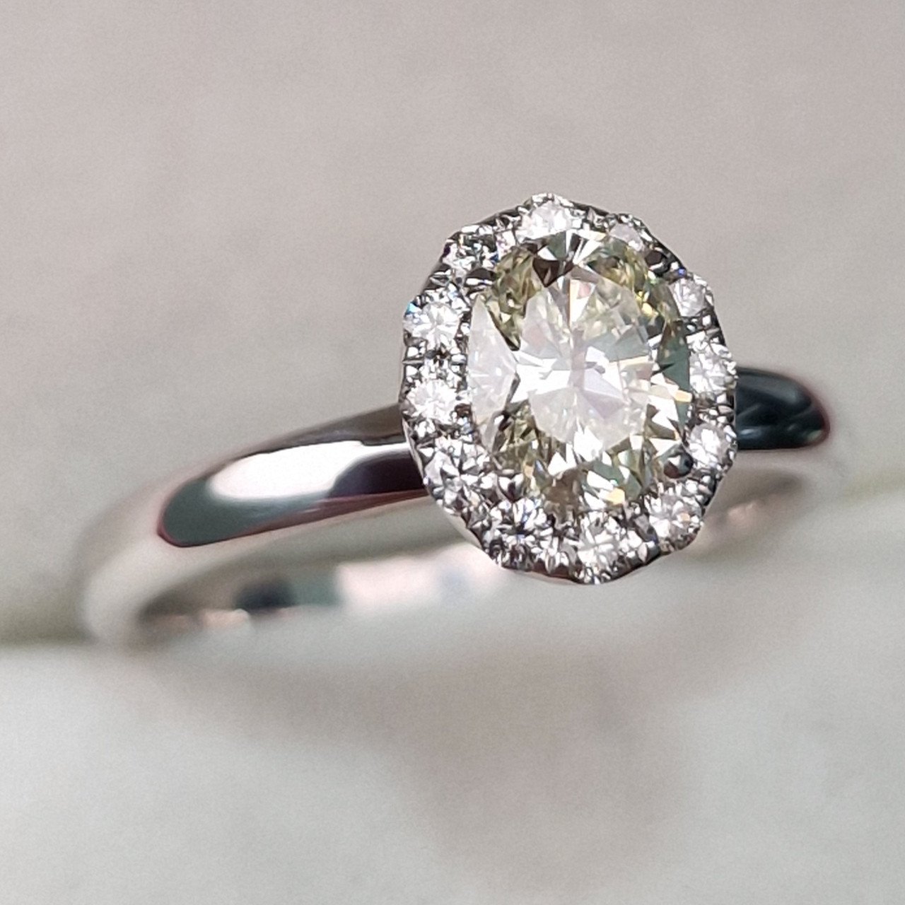 Кольцо Deimantas 102208319 16,5р 3,24гр 0,79ct. купить,NaN