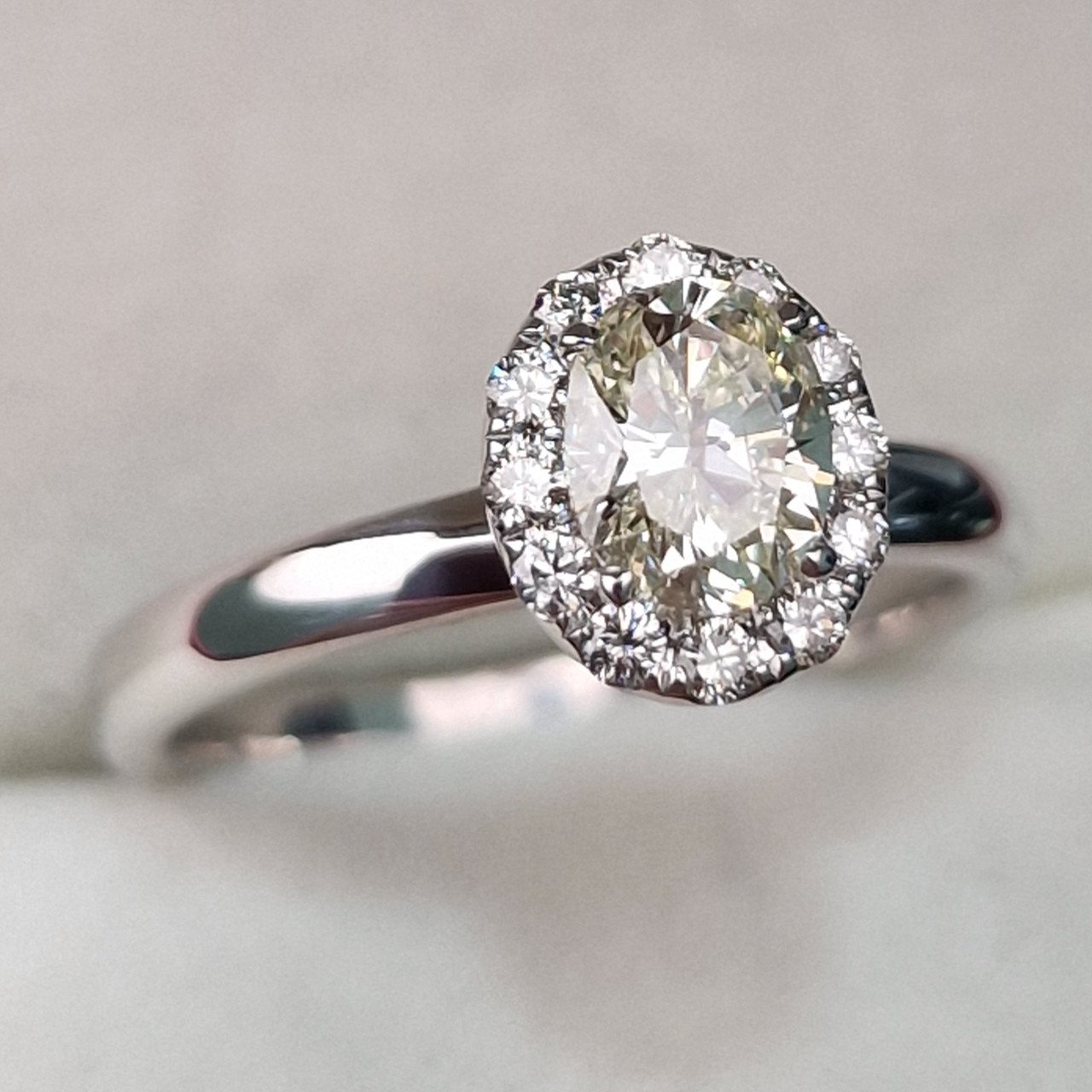 Кольцо Deimantas 102208319 16,5р 3,24гр 0,79ct. купить,NaN