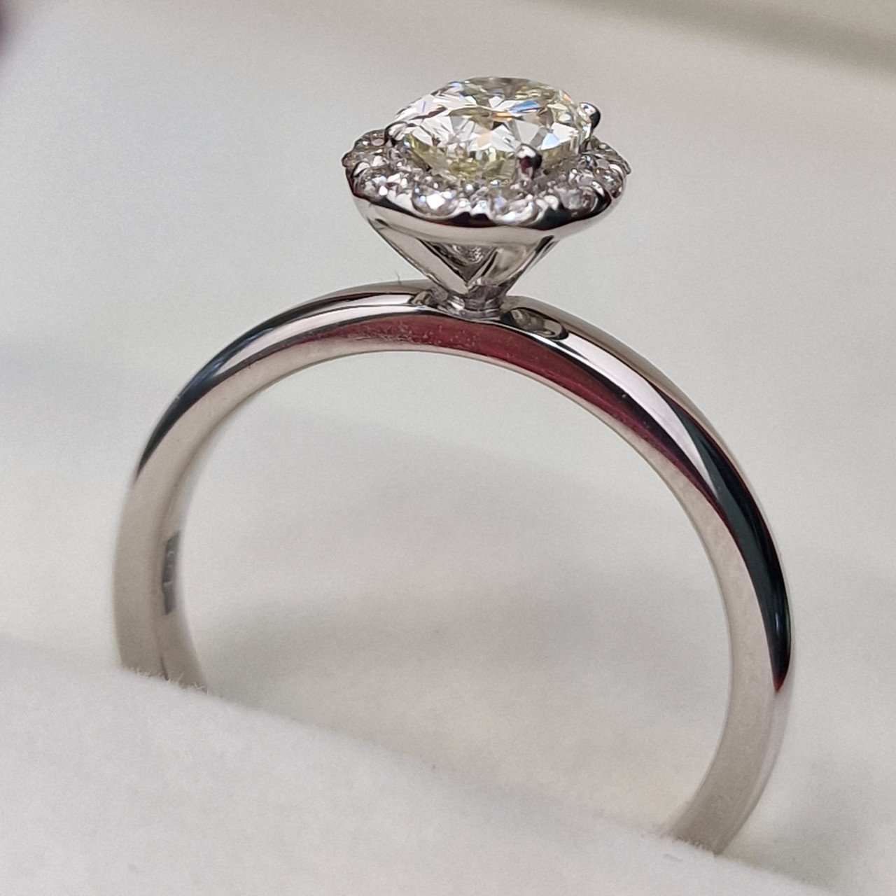 Кольцо Deimantas 102208319 16,5р 3,24гр 0,79ct. купить,NaN