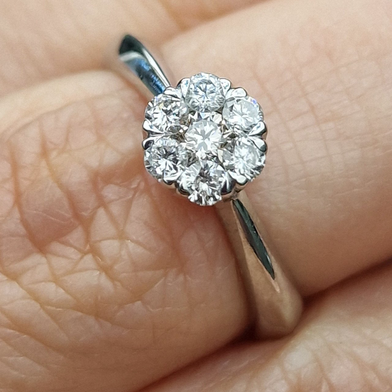 Кольцо Deimantas 102243811 16р 2,07гр 0,37ct. купить,NaN