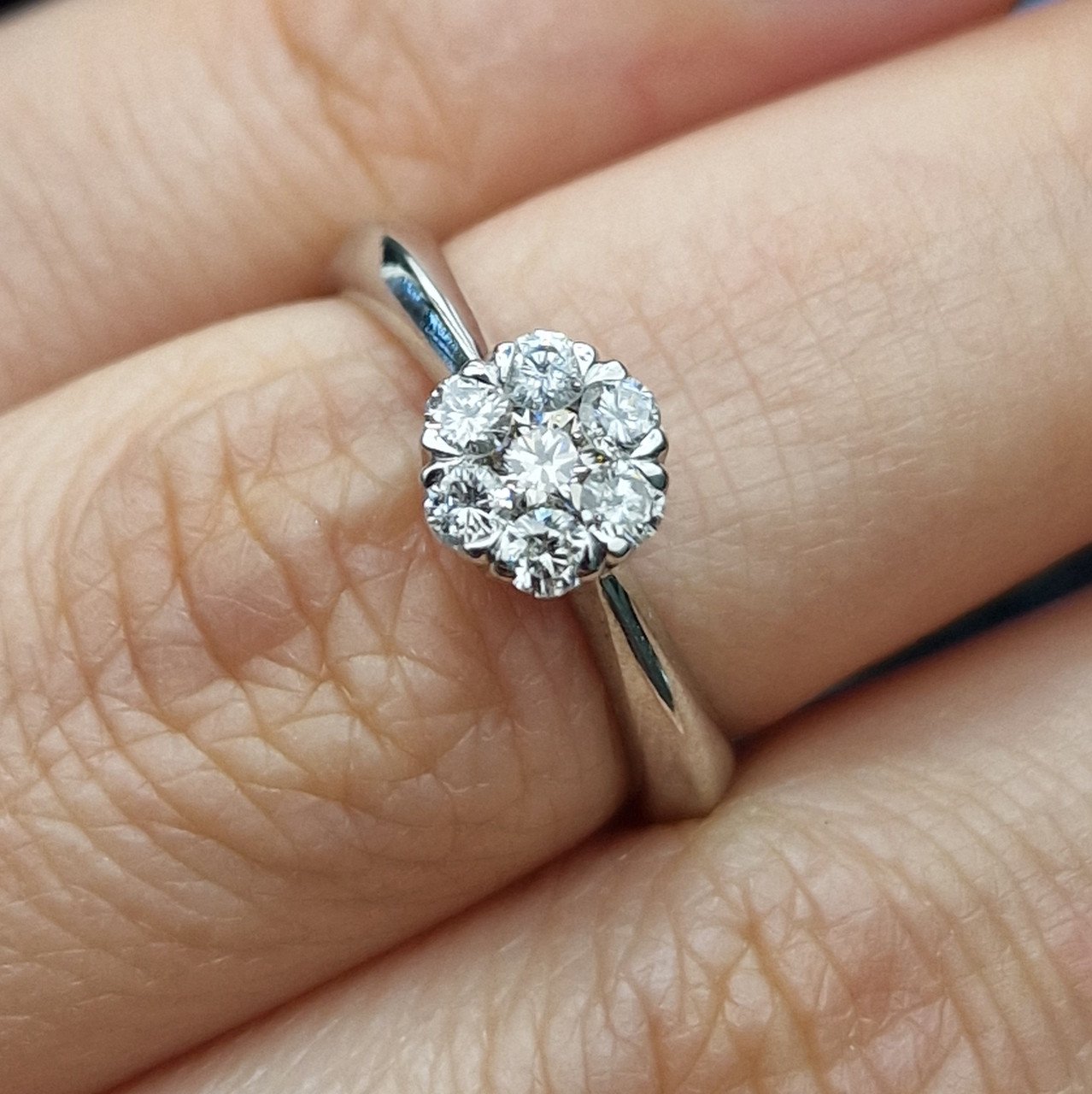 Кольцо Deimantas 102243811 16р 2,07гр 0,37ct. купить,NaN